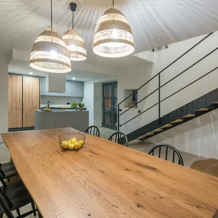 Willa Stunning 3 Bedroom With Pool