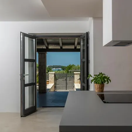 Villa Stunning 3 Bedroom With Pool Poreč